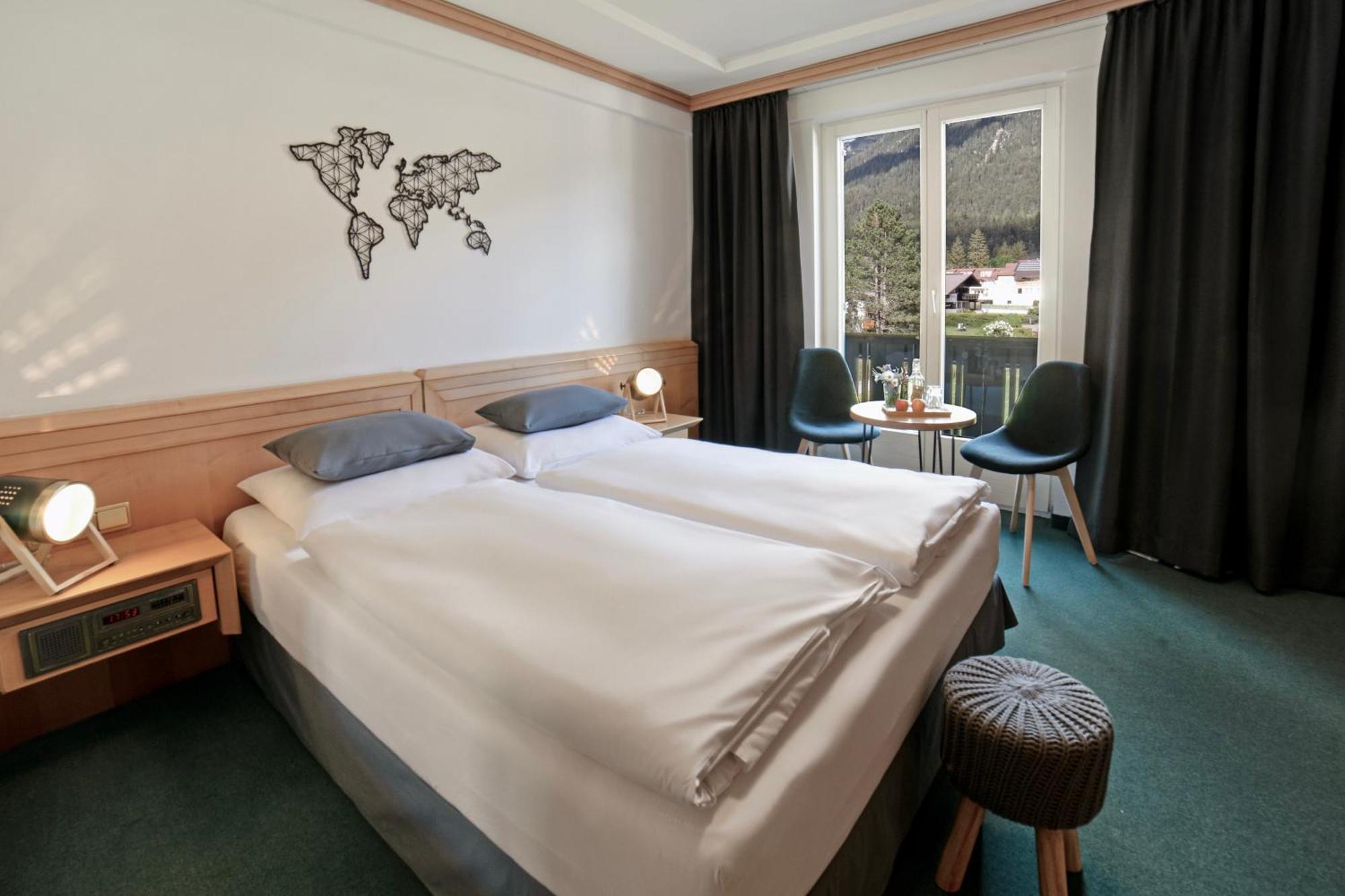 Boutique Hotel Olympia เซเฟลด์ อิน ทิโรล ภายนอก รูปภาพ